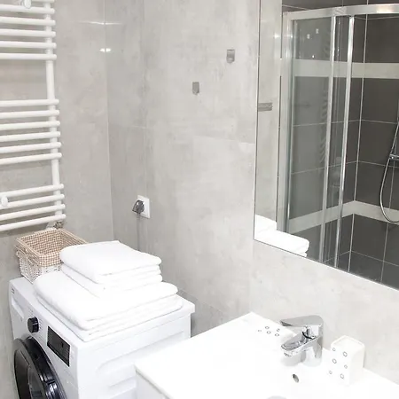 Apartment Mariela-kolobrzeg Z Garazem