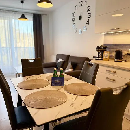 Al-dom Mariela-kolobrzeg Z Garazem , 600 M Do Morza * Колобжег