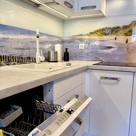 Апартаменты Al-dom Mariela-kolobrzeg Z Garazem , 600 M Do Morza Колобжег