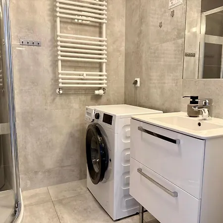 Al-dom Mariela-kołobrzeg Z Garażem , 600 M Do Morza Apartament Kołobrzeg