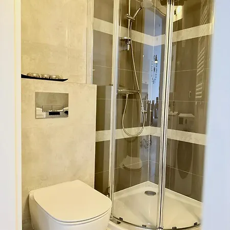 Al-dom Mariela-kolobrzeg Z Garazem , 600 M Do Morza