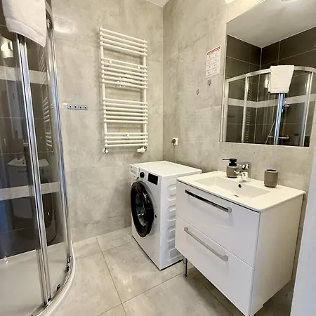 Al-dom Mariela-kolobrzeg Z Garazem , 600 M Do Morza Апартаменты Колобжег