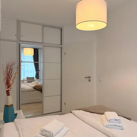 Al-dom Mariela-kolobrzeg Z Garazem , 600 M Do Morza * Колобжег