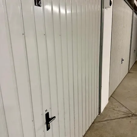 Al-dom Mariela-kolobrzeg Z Garazem , 600 M Do Morza Апартаменты *